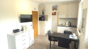 TV-Küche-und Esszimmer
