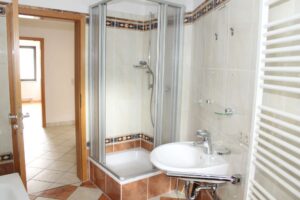 Bad-Dusche