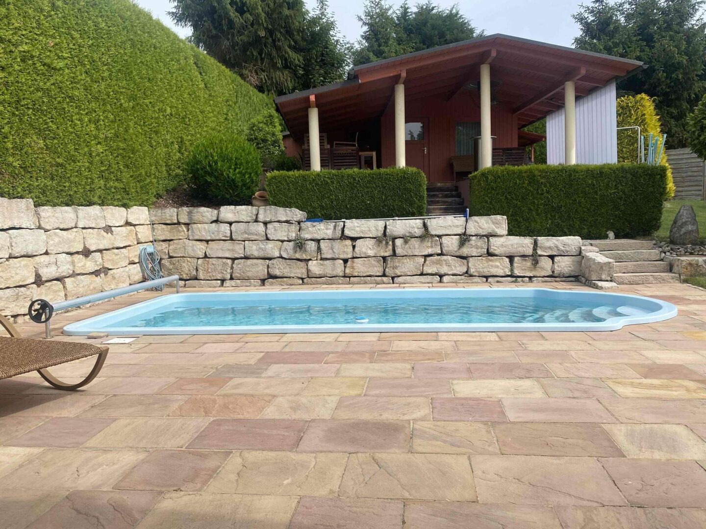 Pool im Garten