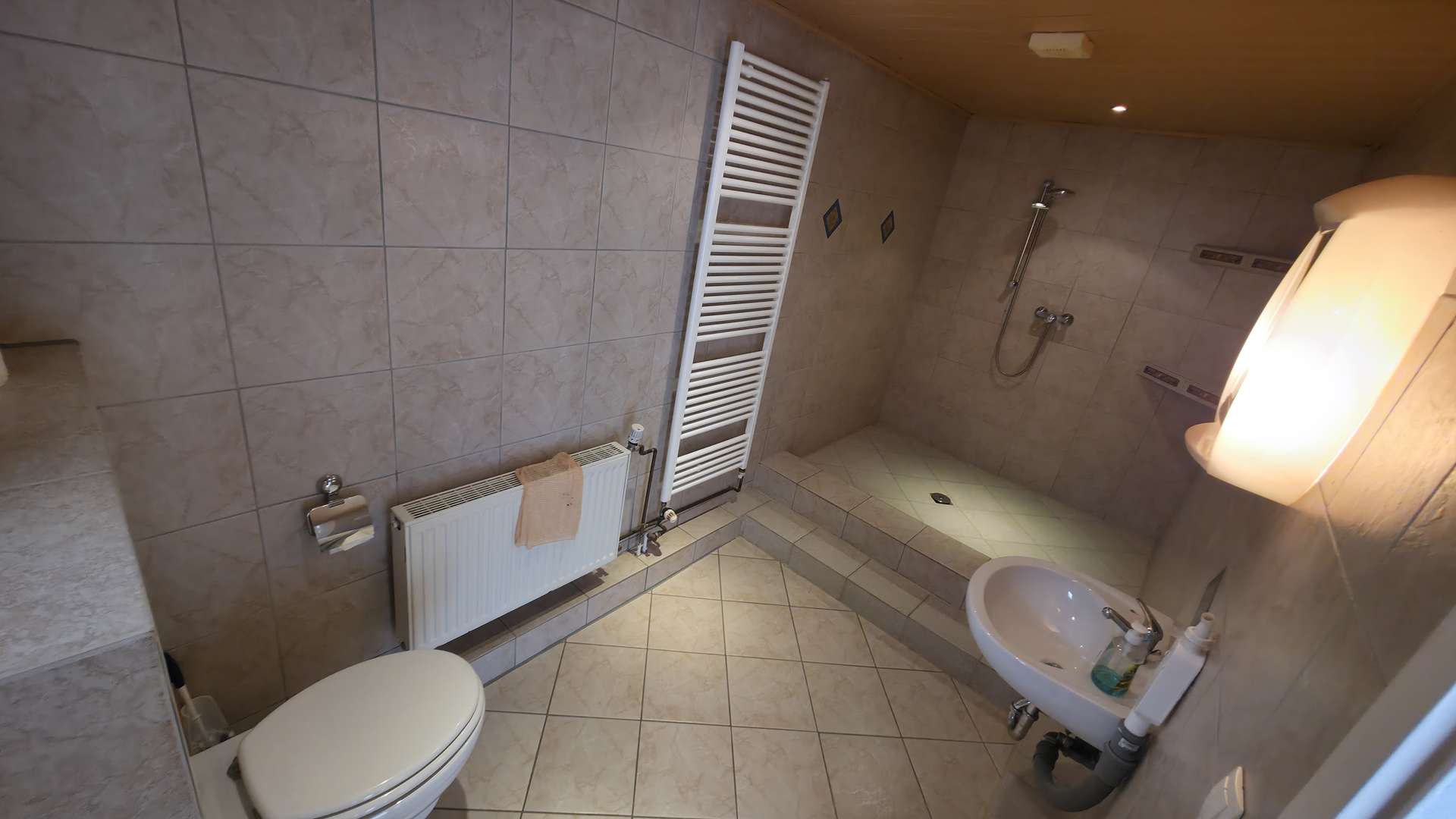 Badezimmer2