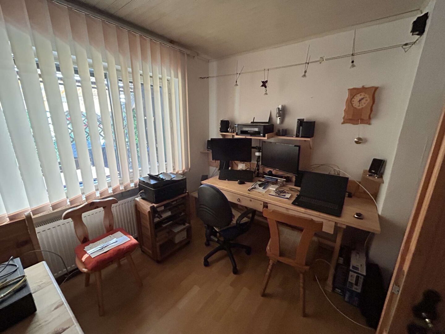Büro 1