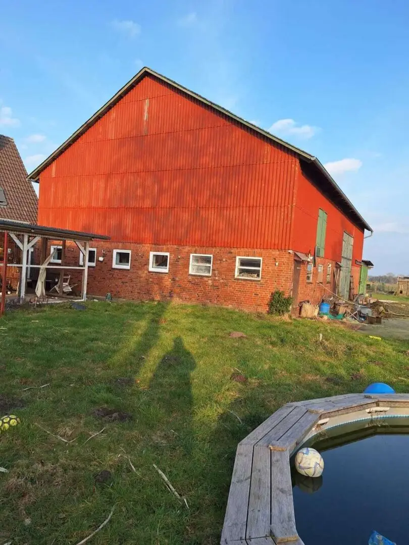 Vom Pool zum Garten