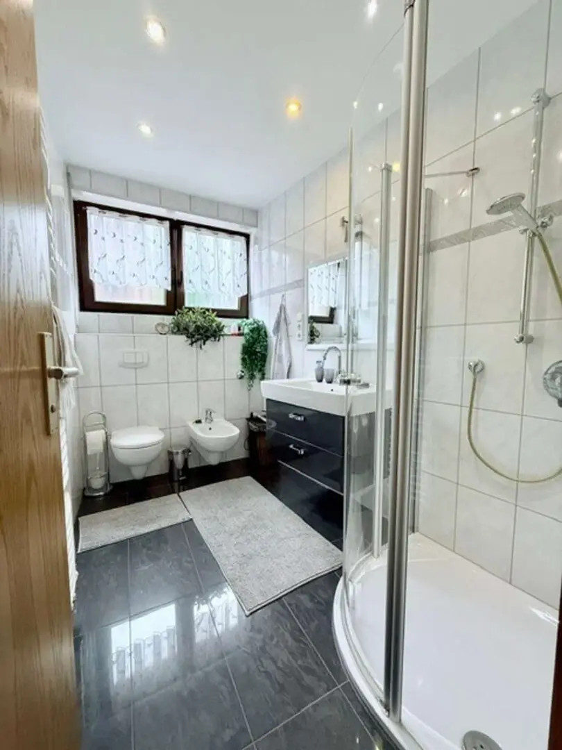 Badezimmer EG
