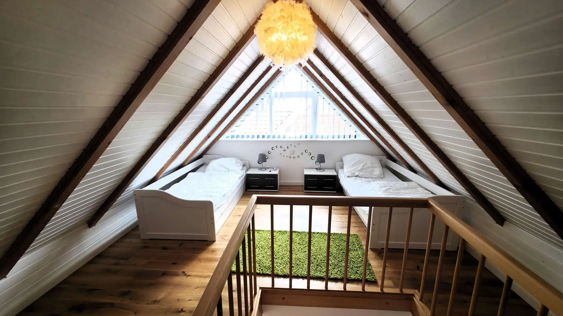 Schlafzimmer 2