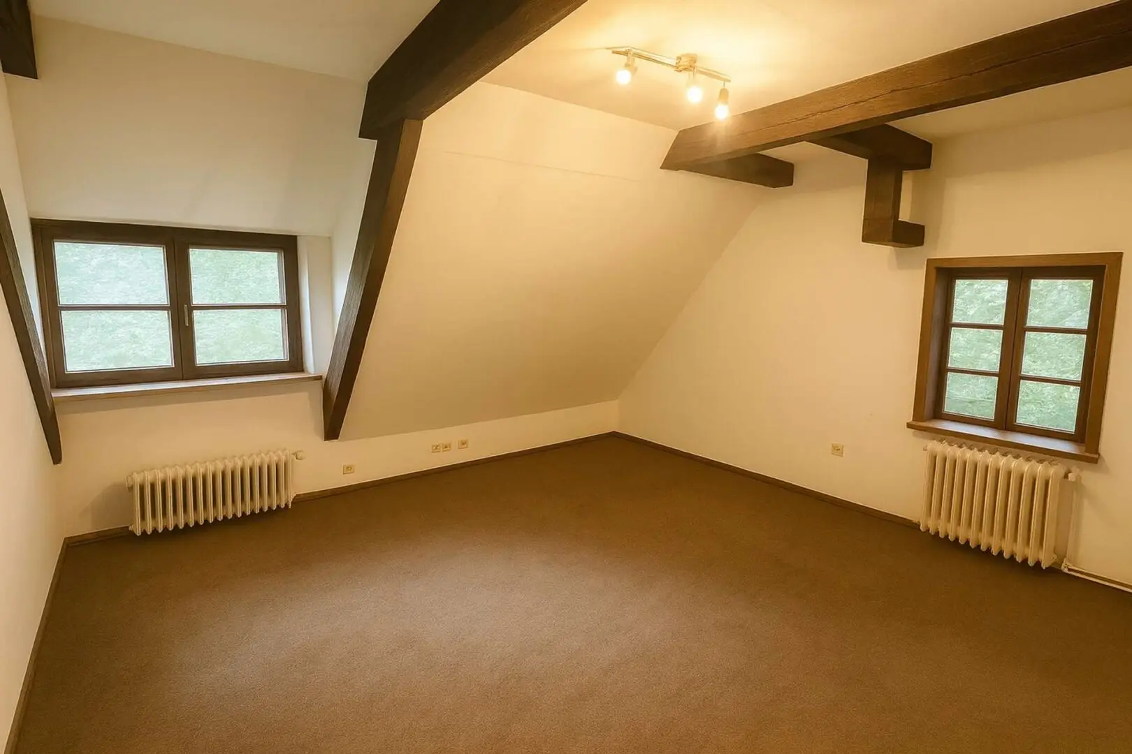 Schlafzimmer 4