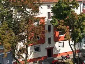 Außen Haupteingang 3