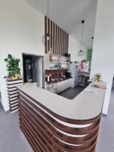 Theke close up