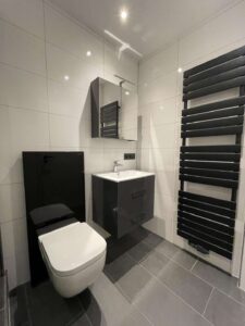 Badezimmer 203