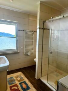 Badezimmer oben