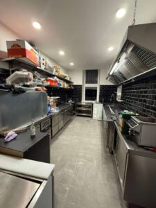 Neuwertige Vollküche II