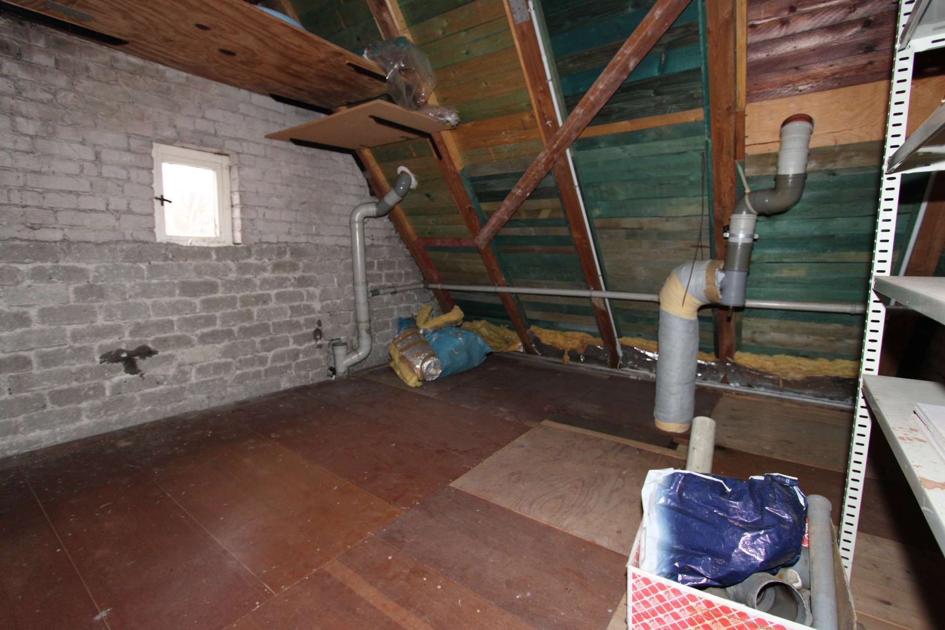 Spitzboden Abstellfl.