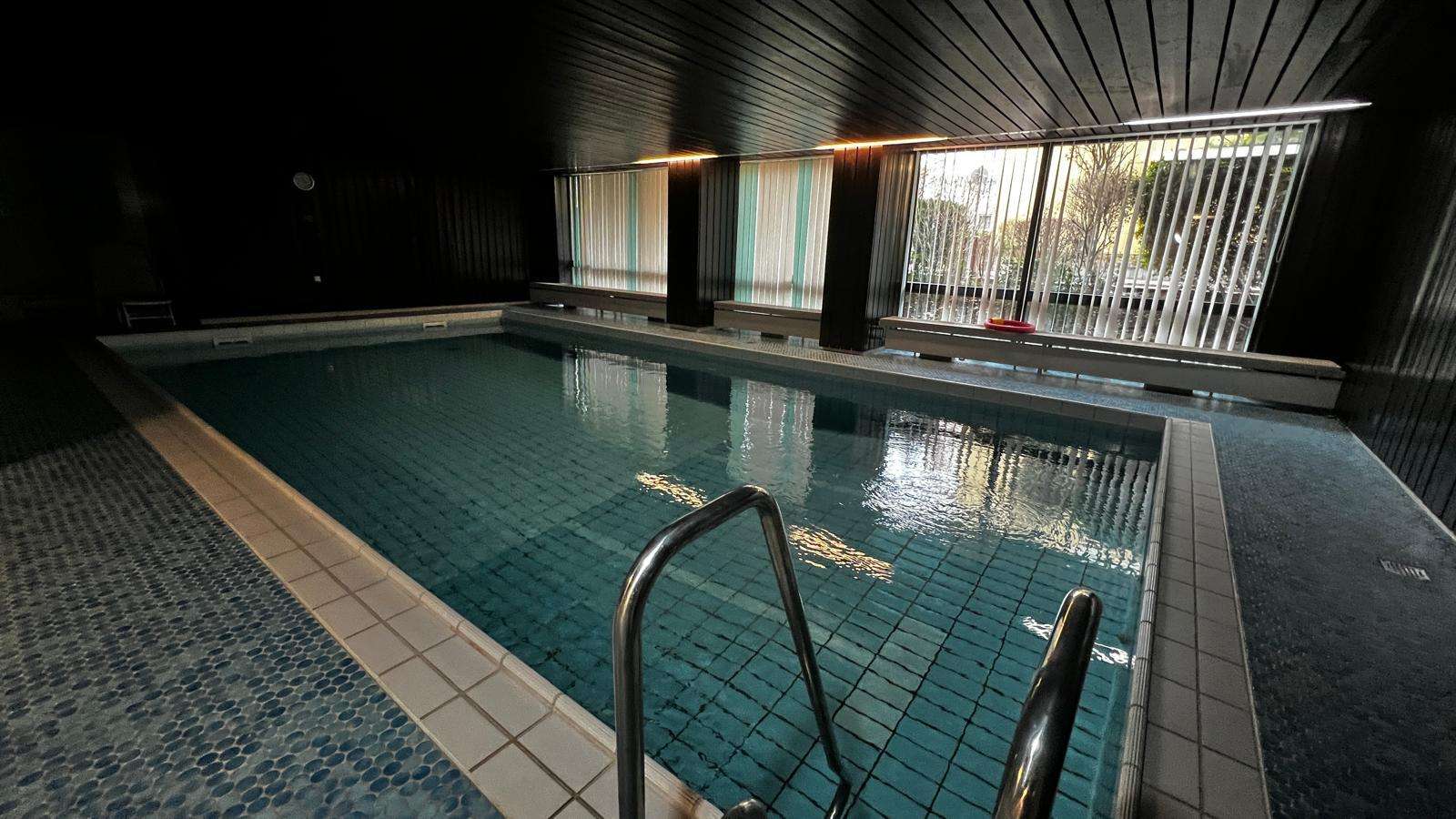 Schwimmbad im Haus