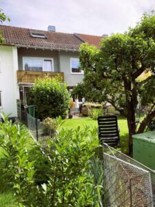 Haus Rückseite mit Balkon