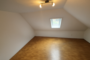 Schlafzimmer oben 3