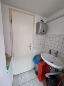 Bad u Handwaschbecken