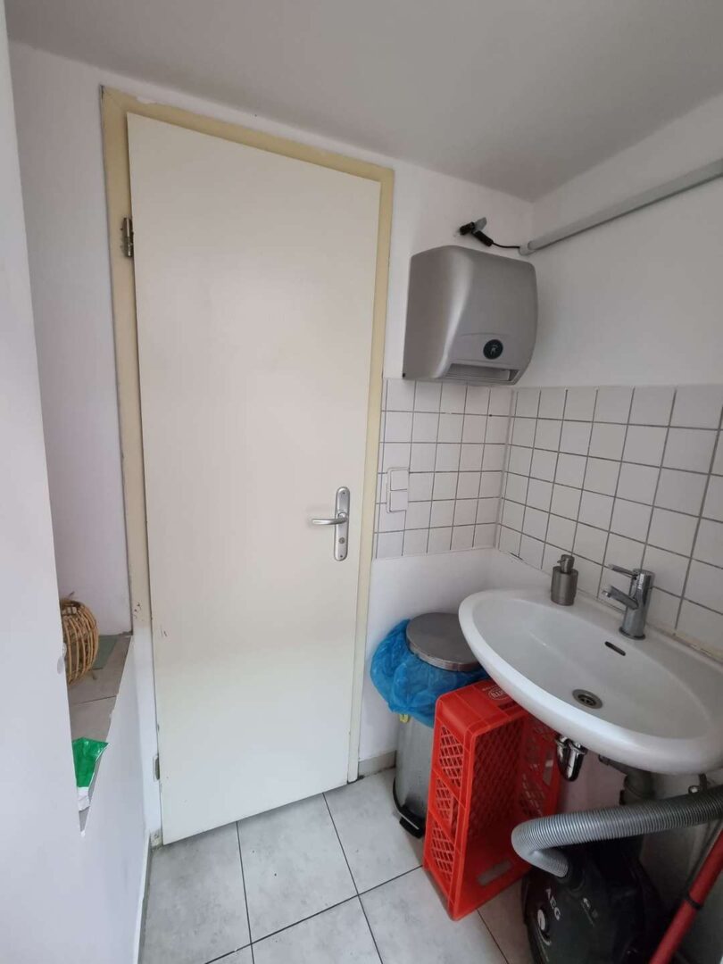 Bad u Handwaschbecken