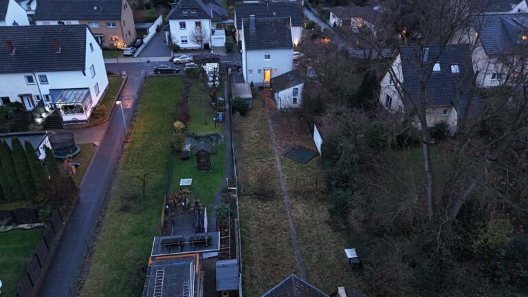 Grundstück mit Haus