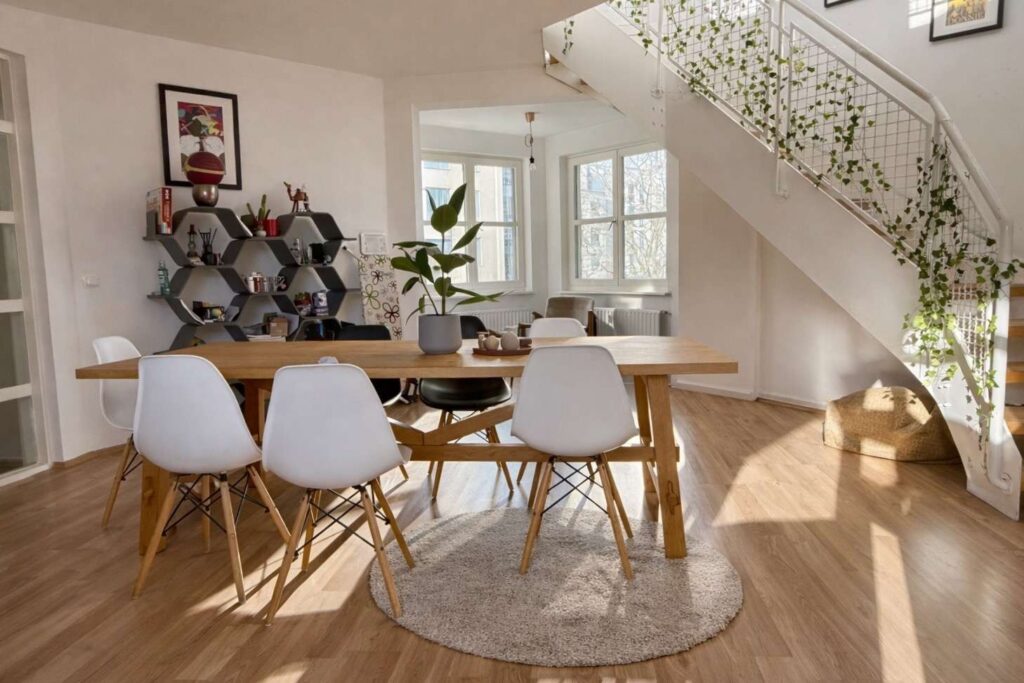 Charmanter Wohnbereich unten