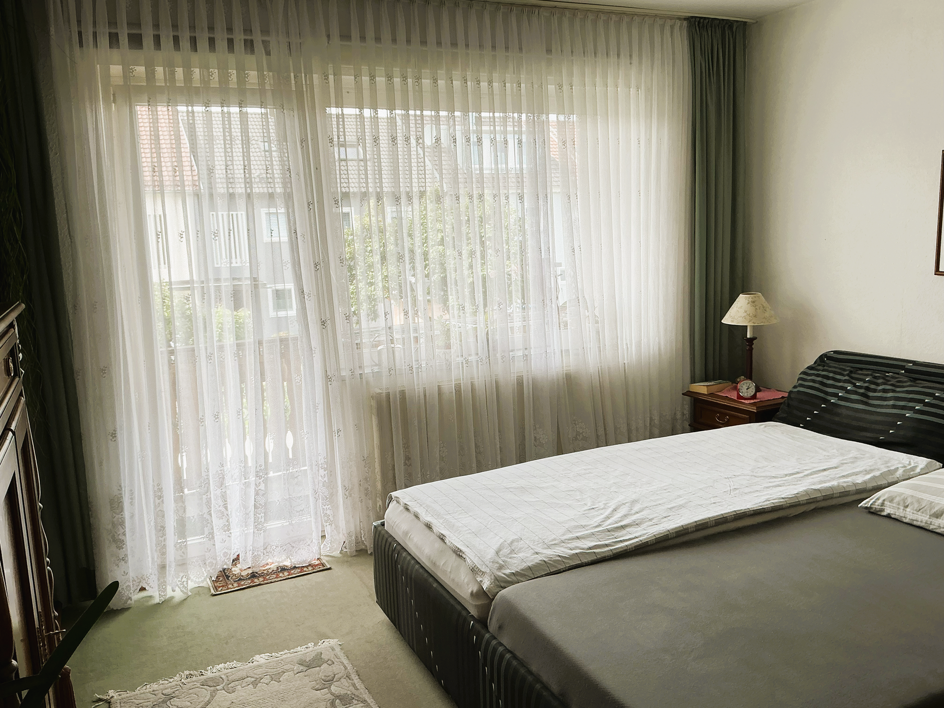 Elternschlafzimmer mit Balkon