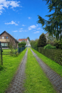 Gehweg zum Grundstück