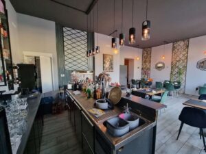 Hinter der Theke ohne Gäste