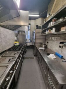 Küche vor Arbeitsbeginn