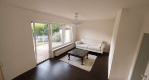 Wohnzimmer-mobliert2