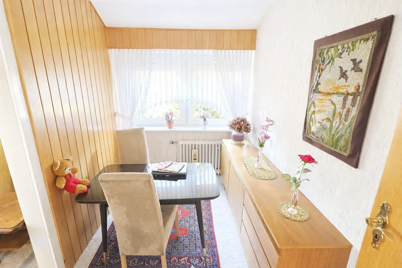 Kleiner Essbereich oben