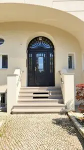 Außenansicht - (KI generiert)