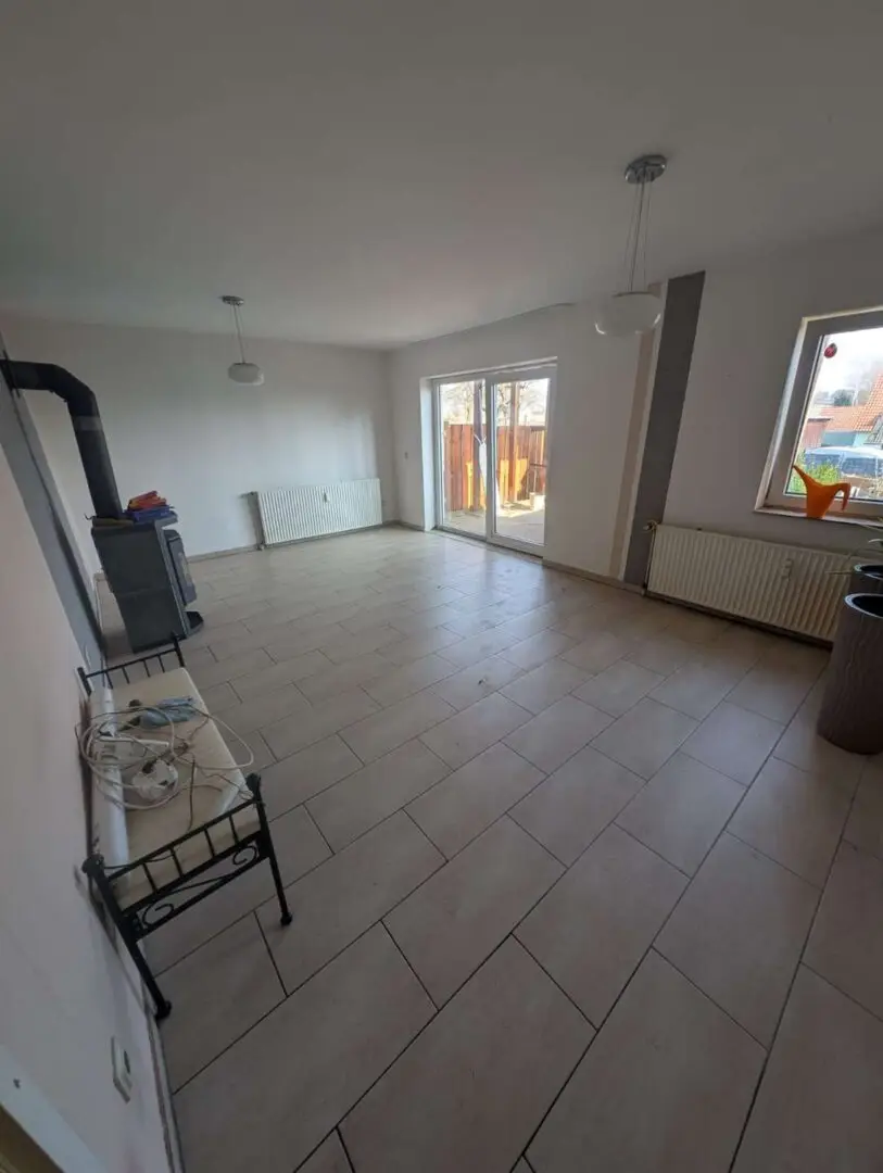 Wohnzimmer EG Whg.1 geräumt