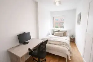 Arbeits-/ Gästezimmer