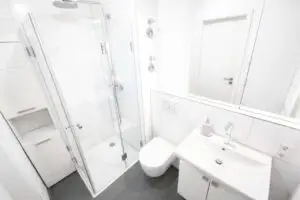 Zusätzliches Gästeduschbad