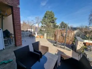 Große Terrasse im Erdgeschoss