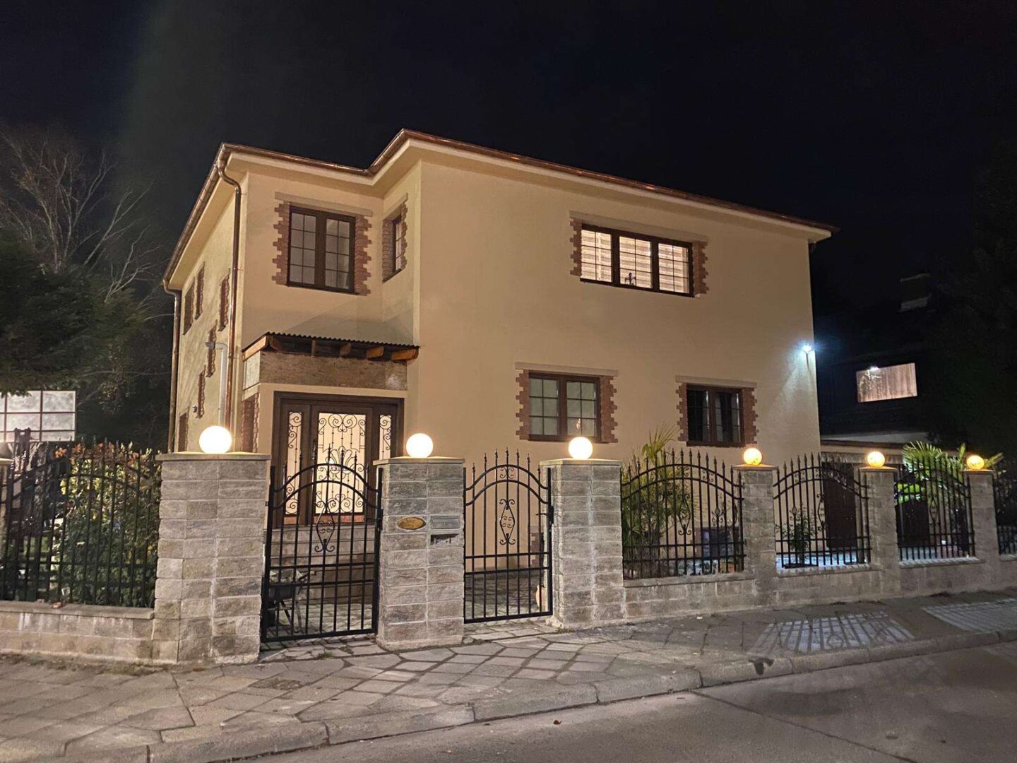 Atmosphärisch bei Nacht