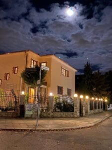 Haus bei Nacht Makro II