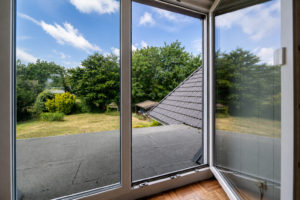 mit möglicher Dachterrasse.