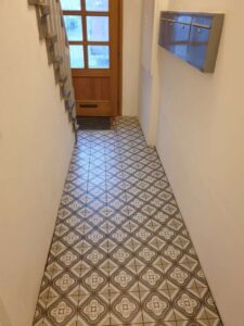 Stilvoller Eingangsbereich zum Wohnhaus