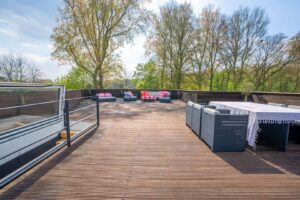 Dachterrasse mit Blick ins Grüne (WE2)