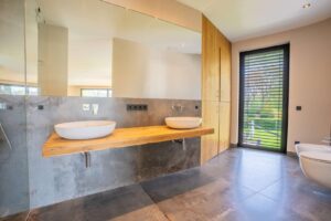 Badezimmer des Master-Schlafzimmer (WE1)