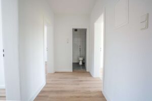 Frisch renovierte Wohnung im 3. OG Rechts