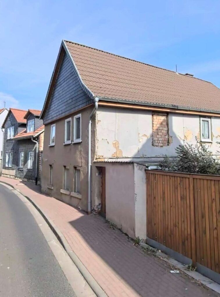 Frontansicht Straße