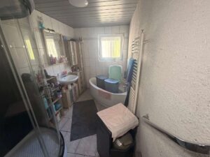 Badezimmer 1.OG