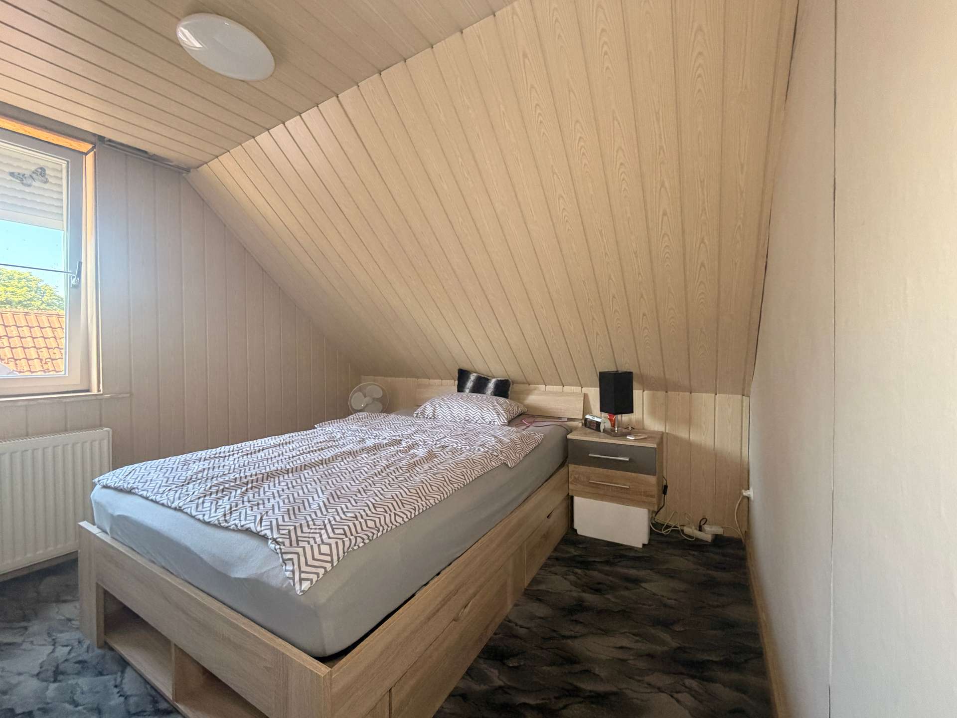 1.Schlafzimmer DG