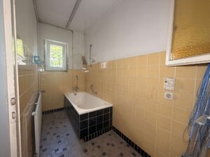 Badezimmer EG