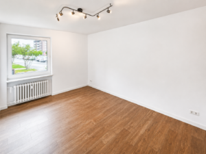 Helles Kinder-/Gäste-/Arbeitszimmer