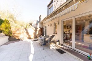 Terrasse Bild 2