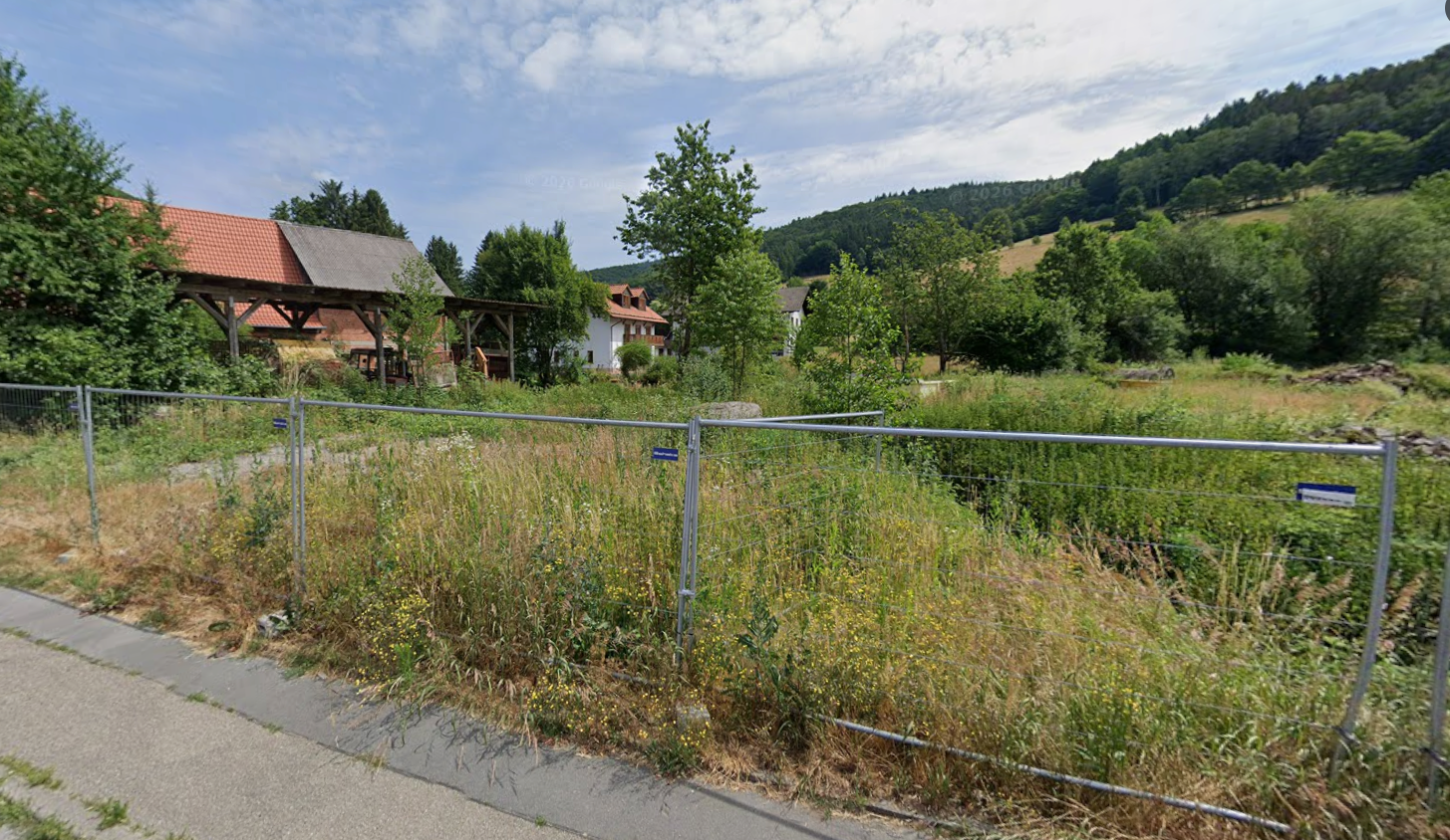 Grundstück