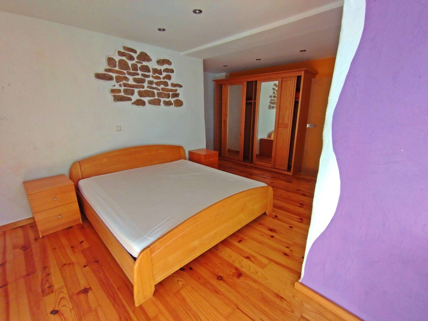 Schlafzimmer 1