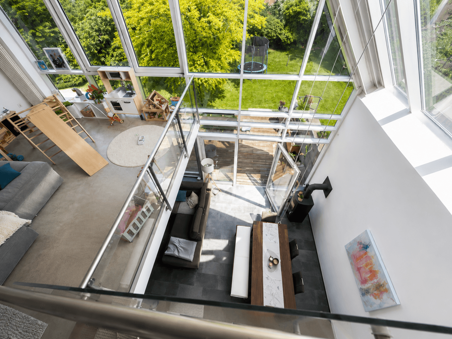 Blick in Wohnbereich Esszimmer