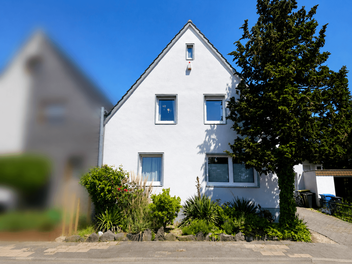 Straßenansicht